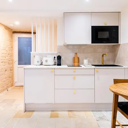 Duplex Calme A - Proche Zenith & Commerces Appartement *