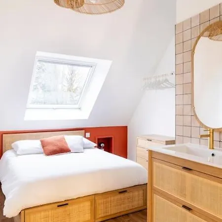 Appartement Duplex Calme A - Proche Zenith & Commerces *